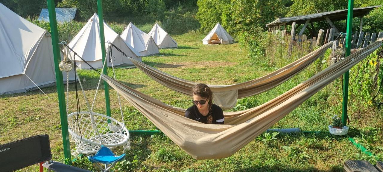 Luna Rock Glamping Brezoi - Blue Scai Exterior photo